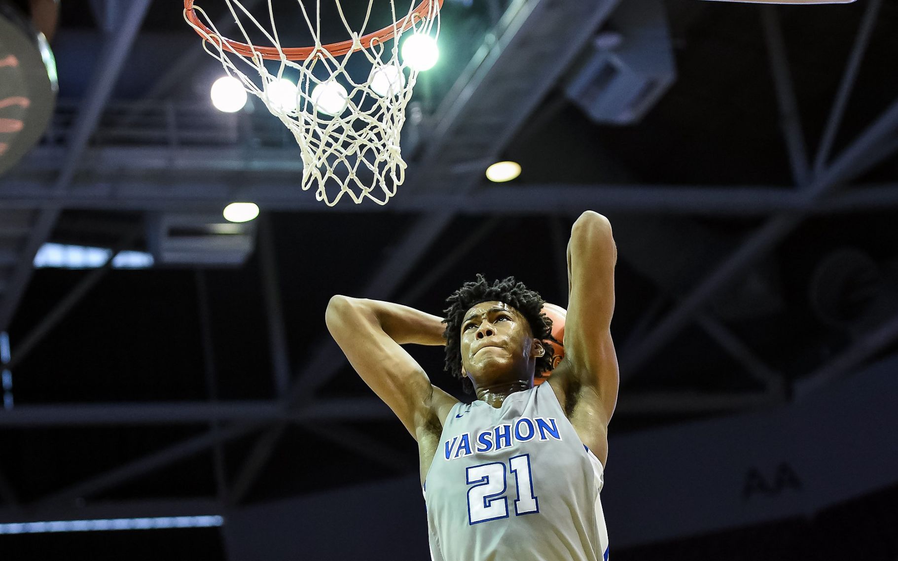 Vashon 70, Charleston 47